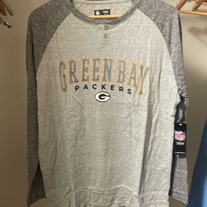 Mens Green Bay Packers sleep shirt. (I’d wear it out) NWT. Size large